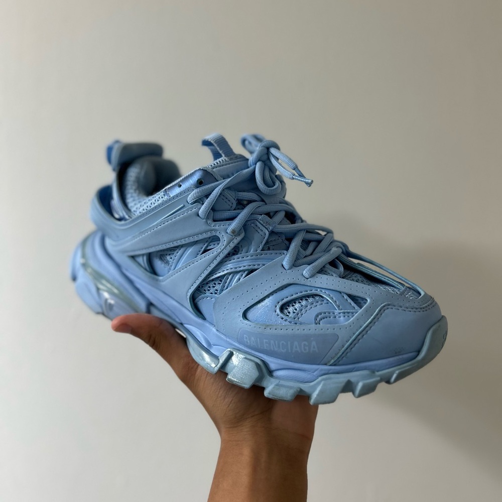 Light blue track balenciaga runners (NO BOX) (NO INSOLE)